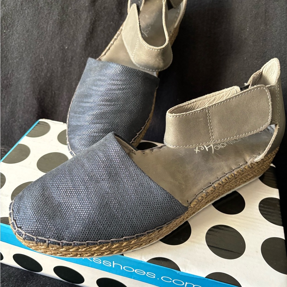 Studio Navy and Gray Espadrille Flats